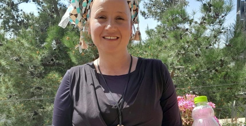 עם מיץ תפוזים סחוט